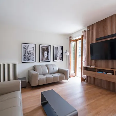 Casa Giallo Village Home-by Italian *