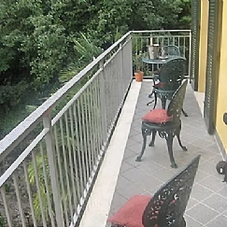 Casa Giallo Village Home-by Italian Lenno