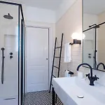 Casa Giallo Village Home-by Italian شقة