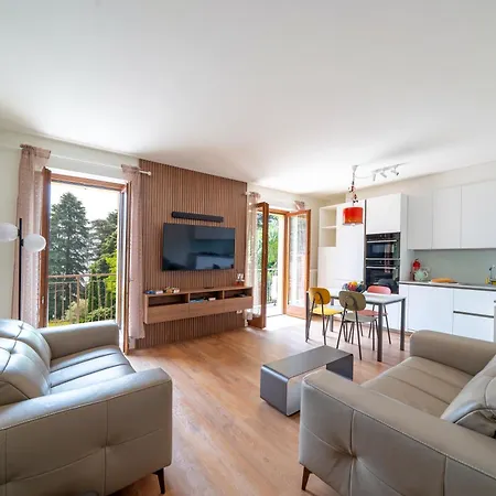 Casa Giallo Village Home-by Italian Lenno